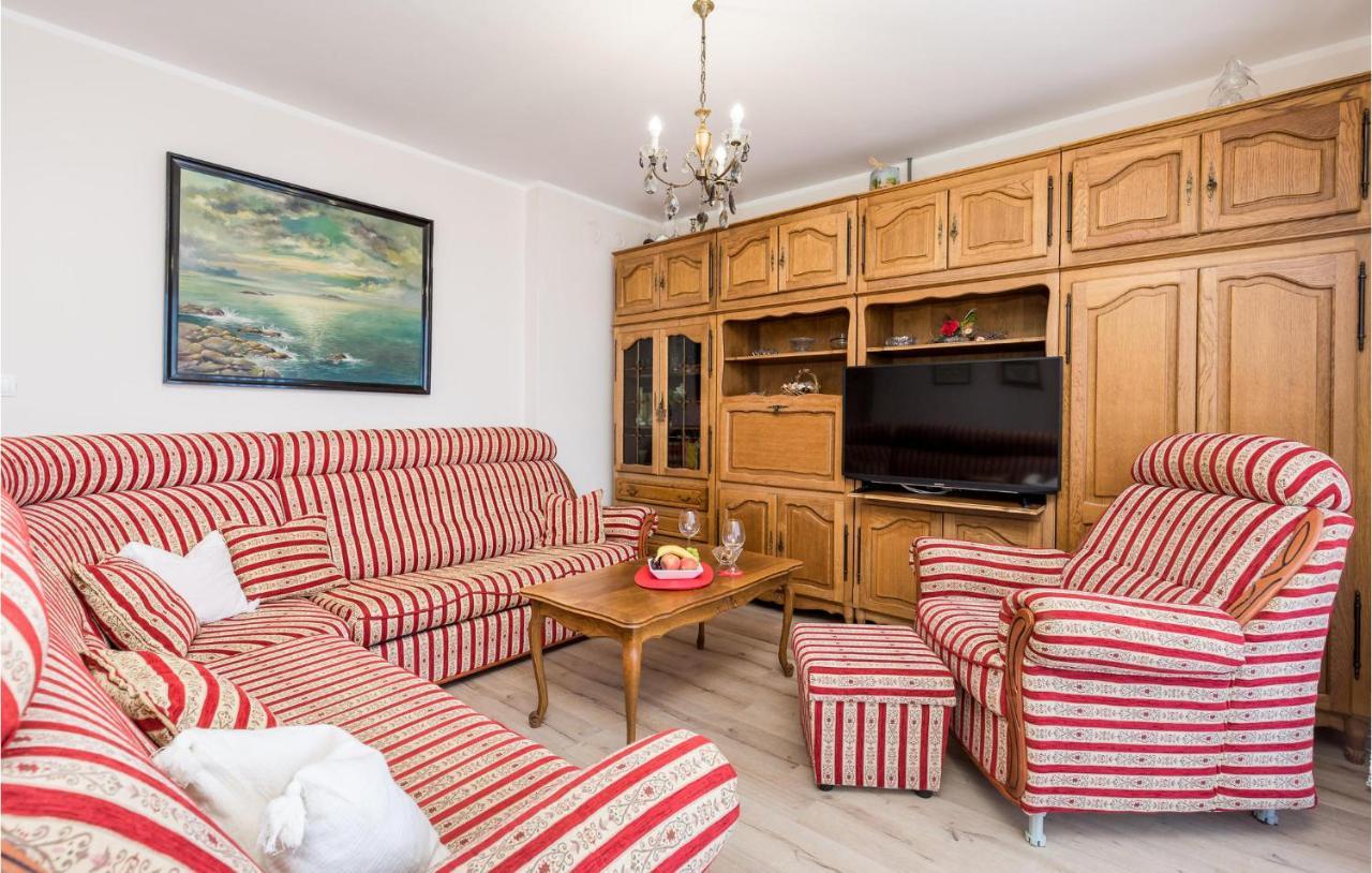 4 Bedroom Nice Apartment In Opatija Exterior foto